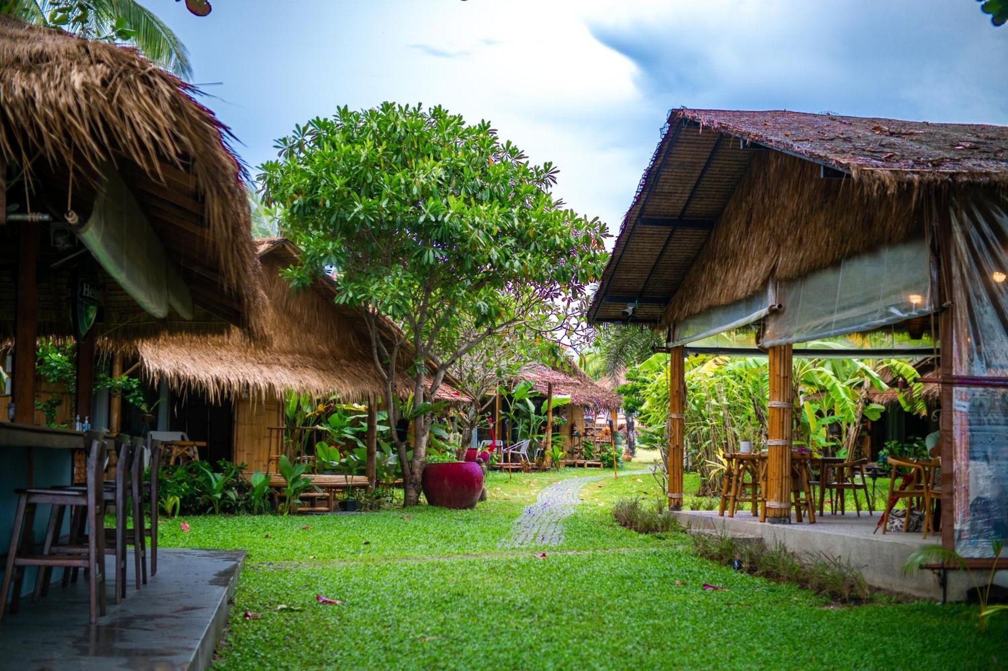 Margarita Beach Khanom Exterior photo